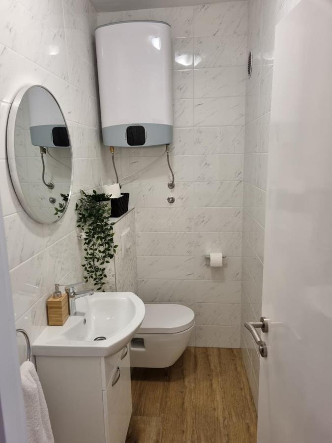 Babylu Apartment *